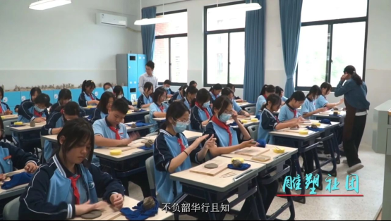 248b9503e0d4d95324161b11f515641591e2119a1747038734